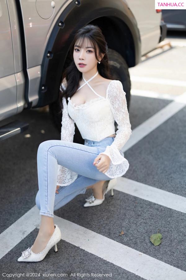 陈芝 芝芝Booty [XiuRen]高清写真图 2024.02.27 No.8147 徐莉芝Booty 美腿黑丝第4张图片